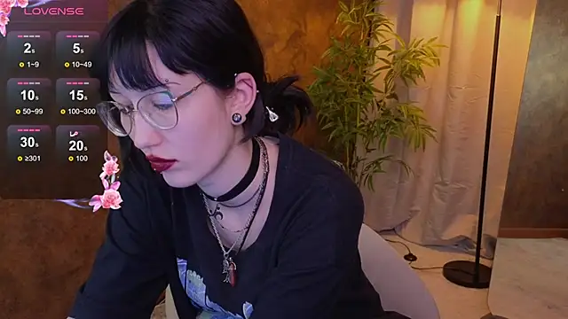 lissaros online show from March 11, 2025, 11:23 am