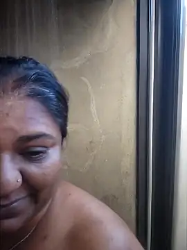 SophieStarShine online show from October 7, 2025, 3:42 pm