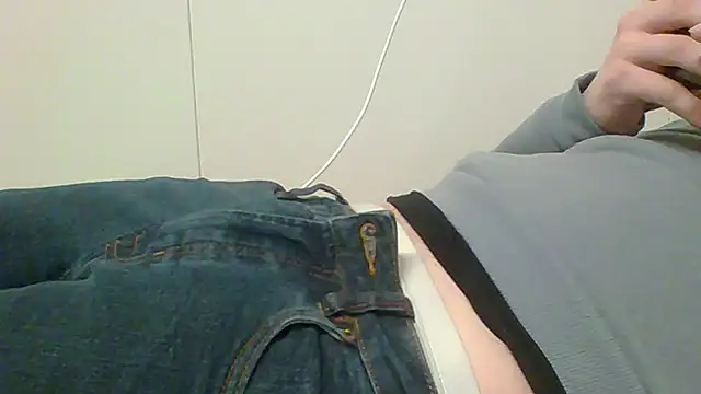 Snapshot of j3sp3r930 chatting on February 27, 2025, 7:26 pm j3sp3r930 online show from February 27, 2025, 7:26 pm