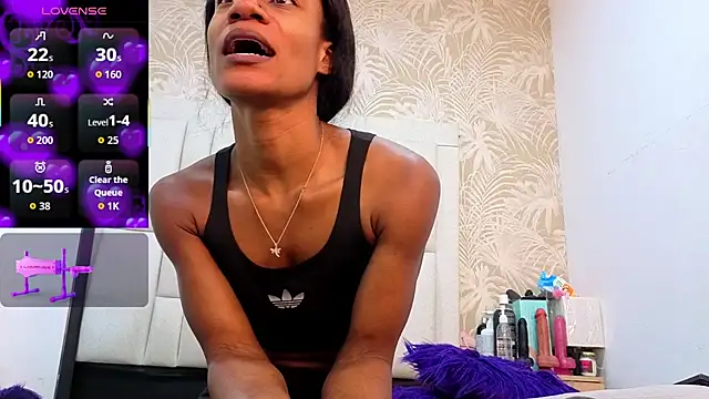 Snapshot of dafnnelewis chatting on March 9, 2026, 11:36 am dafnnelewis online show from March 9, 2026, 11:36 am