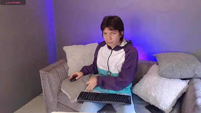 Golden-Boyy online show from February 14, 2025, 12:03 pm