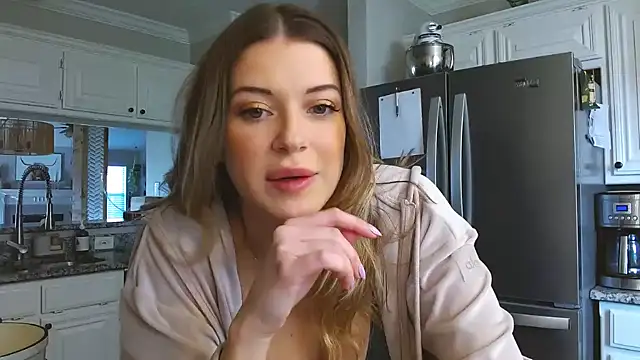 Snapshot of rileydepp chatting on February 17, 2025, 10:36 pm rileydepp online show from February 17, 2025, 10:36 pm