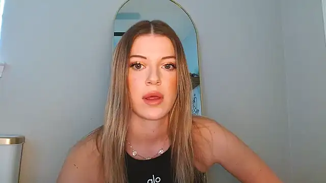 Snapshot of rileydepp chatting on February 19, 2025, 11:25 pm rileydepp online show from February 19, 2025, 11:25 pm