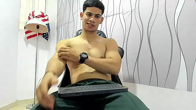 Snapshot of ANDRES_STUD chatting on February 10, 2025, 10:19 pm ANDRES STUD online show from February 10, 2025, 10:19 pm