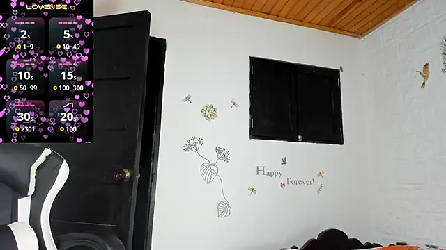 Snapshot of alisson_hoffman05 chatting on February 21, 2025, 10:28 am alisson hoffman05 online show from February 21, 2025, 10:28 am