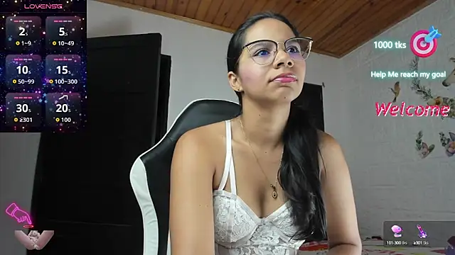 Snapshot of alisson_hoffman05 chatting on September 18, 2025, 5:26 pm alisson hoffman05 online show from September 18, 2025, 5:26 pm