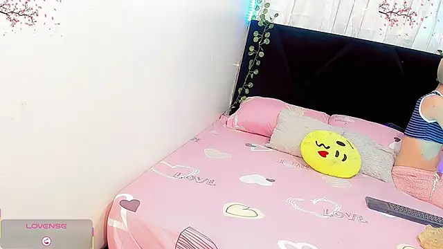 Irina milkmaid online show from April 10, 2026, 7:18 pm