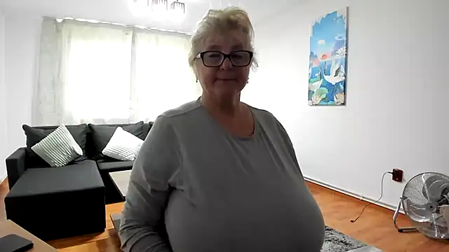 Snapshot of NoraJohnson6 chatting on September 20, 2025, 5:52 am NoraJohnson6 online show from September 20, 2025, 5:52 am