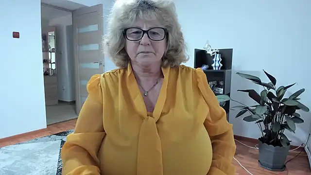 NoraJohnson6 online show from November 25, 2025, 6:57 am