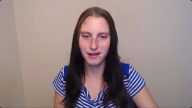 AdrianaRich  online show from September 9, 2025, 6:35 am