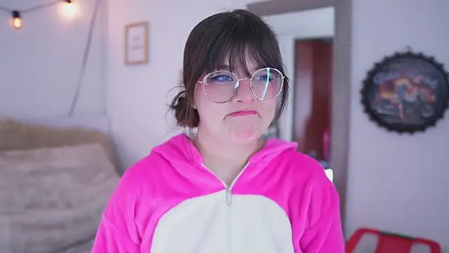 Neekito  online show from February 12, 2025, 12:37 am