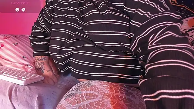 Snapshot of Banana_squirt chatting on February 6, 2026, 10:02 pm Banana squirt online show from February 6, 2026, 10:02 pm