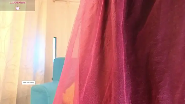 sophia dumont online show from October 22, 2025, 1:50 am