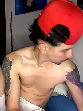 venusfranco 94 online show from November 21, 2025, 5:06 am