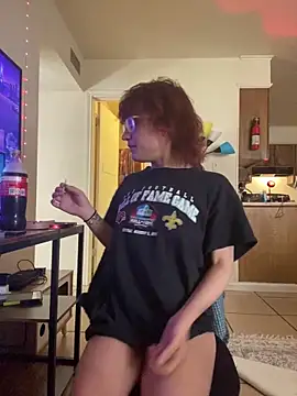 Snapshot of grassXass420 chatting on March 17, 2025, 7:48 pm grassXass420 online show from March 17, 2025, 7:48 pm