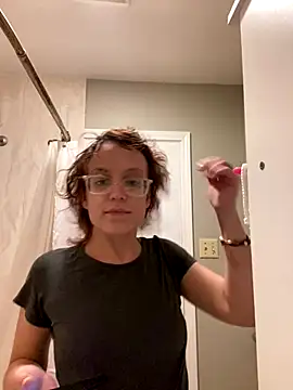 Snapshot of grassXass420 chatting on September 30, 2025, 3:00 am grassXass420 online show from September 30, 2025, 3:00 am