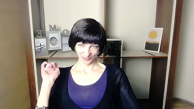  AngeliaFlow  online show from September 19, 2025, 6:15 am