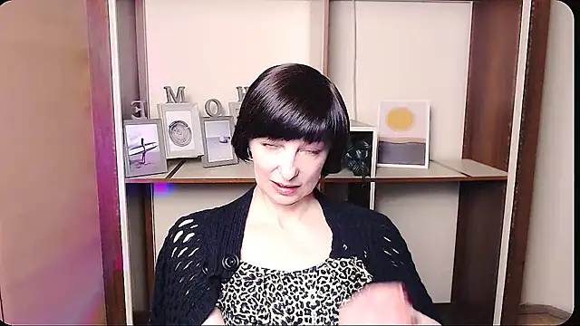  AngeliaFlow  online show from March 28, 2026, 12:05 pm