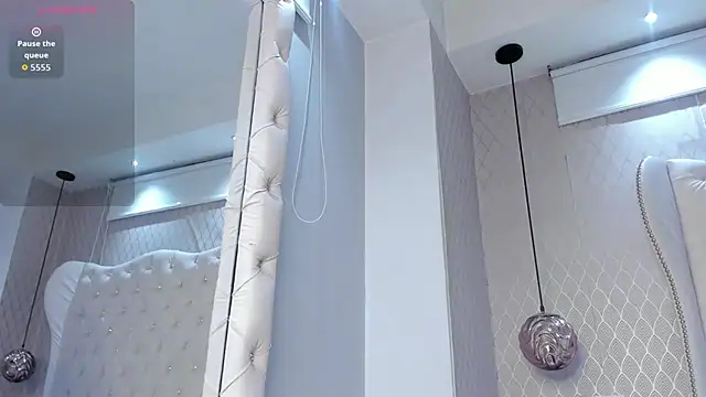 lolyyuno online show from September 9, 2025, 2:33 am