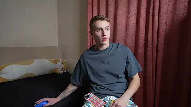 crazybottom99 online show from October 12, 2025, 5:34 pm