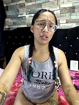 isabella beauty 01 online show from March 6, 2025, 1:14 pm