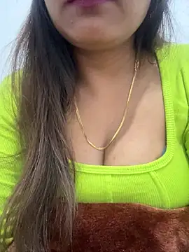 Deepcha1991 online show from March 17, 2025, 9:55 pm