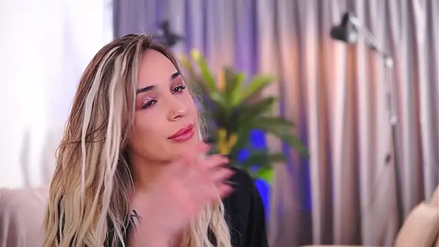 Ammylicious Doll online show from February 26, 2025, 12:58 pm
