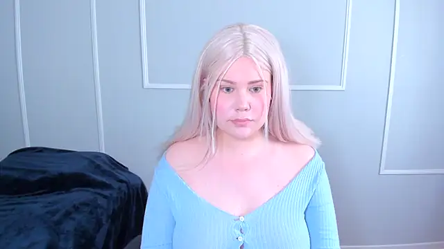  leana  online show from November 16, 2025, 6:02 pm