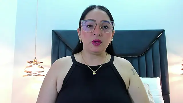 Snapshot of ZamiraGates chatting on March 2, 2025, 3:45 am ZamiraGates online show from March 2, 2025, 3:45 am
