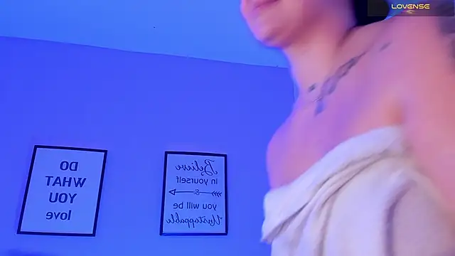 Morgan Wright online show from April 21, 2026, 1:42 am