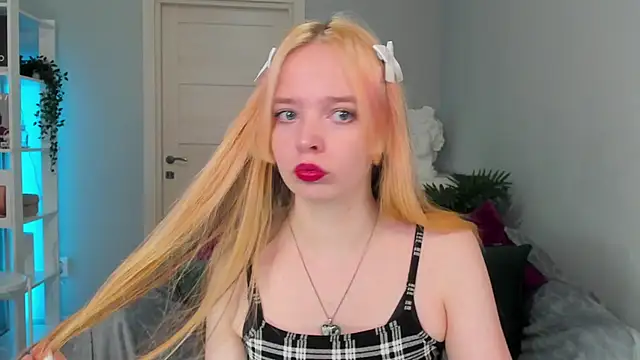 Snapshot of Bellla_Murrr chatting on February 9, 2025, 3:01 pm Bellla Murrr online show from February 9, 2025, 3:01 pm