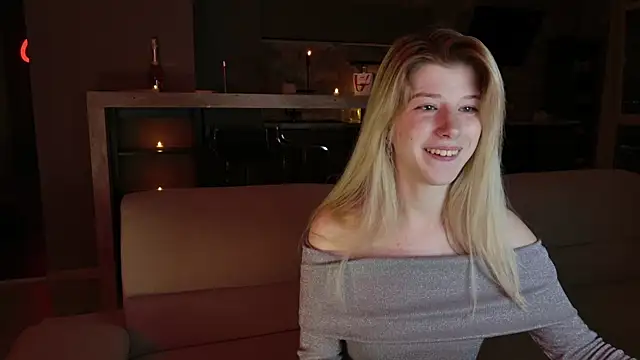 Snapshot of Bella_amory chatting on February 5, 2025, 12:20 am Bella amory online show from February 5, 2025, 12:20 am