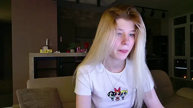 Snapshot of Bella_amory chatting on March 7, 2025, 8:22 pm Bella amory online show from March 7, 2025, 8:22 pm