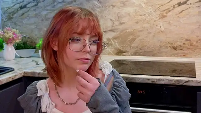 Snapshot of AshleyHandley chatting on February 13, 2025, 12:00 pm AshleyHandley online show from February 13, 2025, 12:00 pm