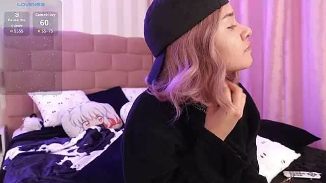 NataliaNovak online show from November 11, 2025, 9:15 pm