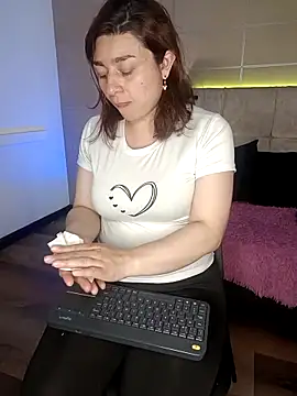  michonne  online show from October 2, 2025, 9:00 pm