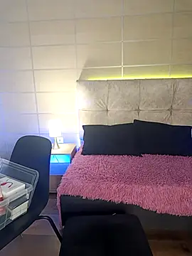  michonne  online show from November 29, 2025, 8:56 pm