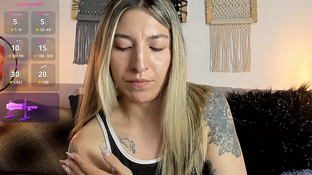 Snapshot of Adisson_kyler chatting on February 19, 2025, 9:47 pm Adisson kyler online show from February 19, 2025, 9:47 pm