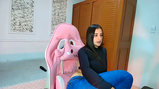 Danella houston online show from February 10, 2026, 7:18 pm