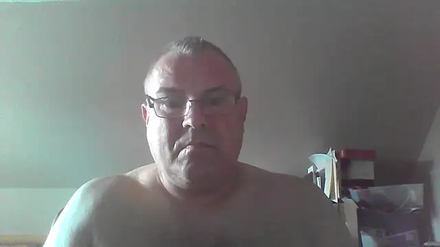 mkestr69 online show from September 22, 2025, 3:36 pm