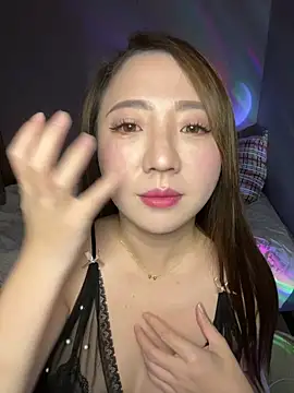 Hannababy  online show from December 21, 2025, 6:37 pm