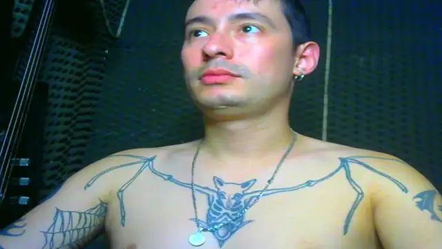 vampireathome online show from March 4, 2025, 5:00 am