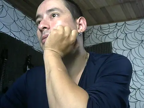 vampireathome online show from March 25, 2026, 6:25 pm