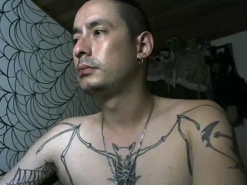 Snapshot of vampireathome chatting on May 8, 2026, 6:41 am vampireathome online show from May 8, 2026, 6:41 am