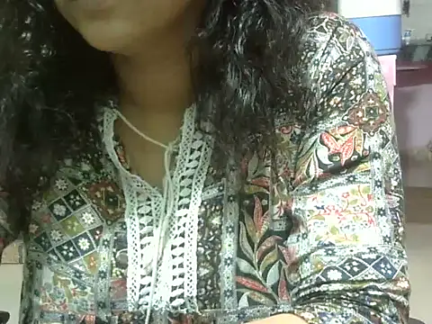 Your cutiepie  online show from May 5, 2026, 5:54 pm