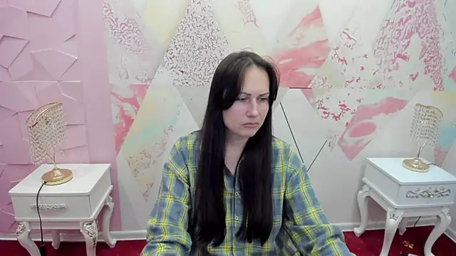 Snapshot of Ember_Veil chatting on February 10, 2025, 1:11 pm Ember Veil online show from February 10, 2025, 1:11 pm