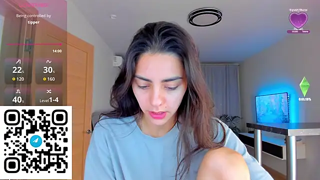 EmiliaZen online show from October 25, 2025, 8:25 pm