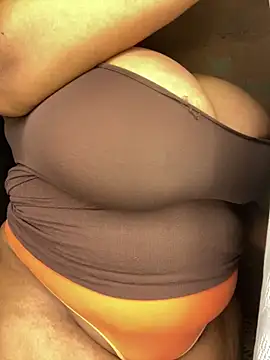 NonoGotBoobies online show from April 1, 2026, 4:04 pm