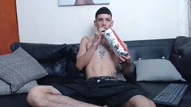 biigjhonny online show from October 26, 2025, 3:56 am