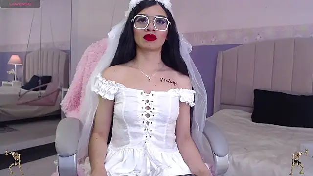 Emerald gh online show from October 21, 2025, 8:42 pm